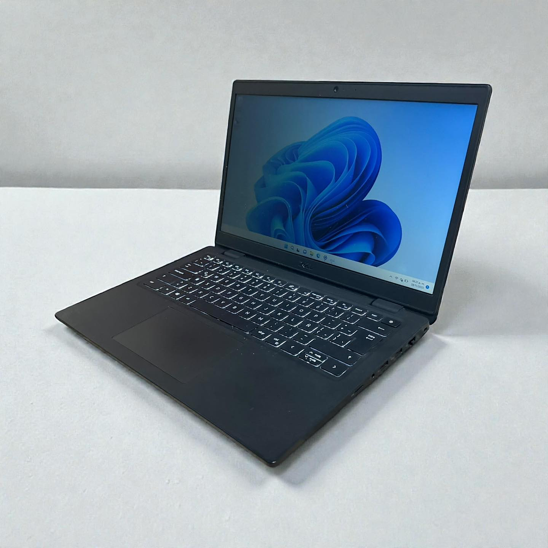Dell latitude 3420 / i7-1165G7 / 16GB RAM / 512GB SSD / Pantalla 14 HD 4