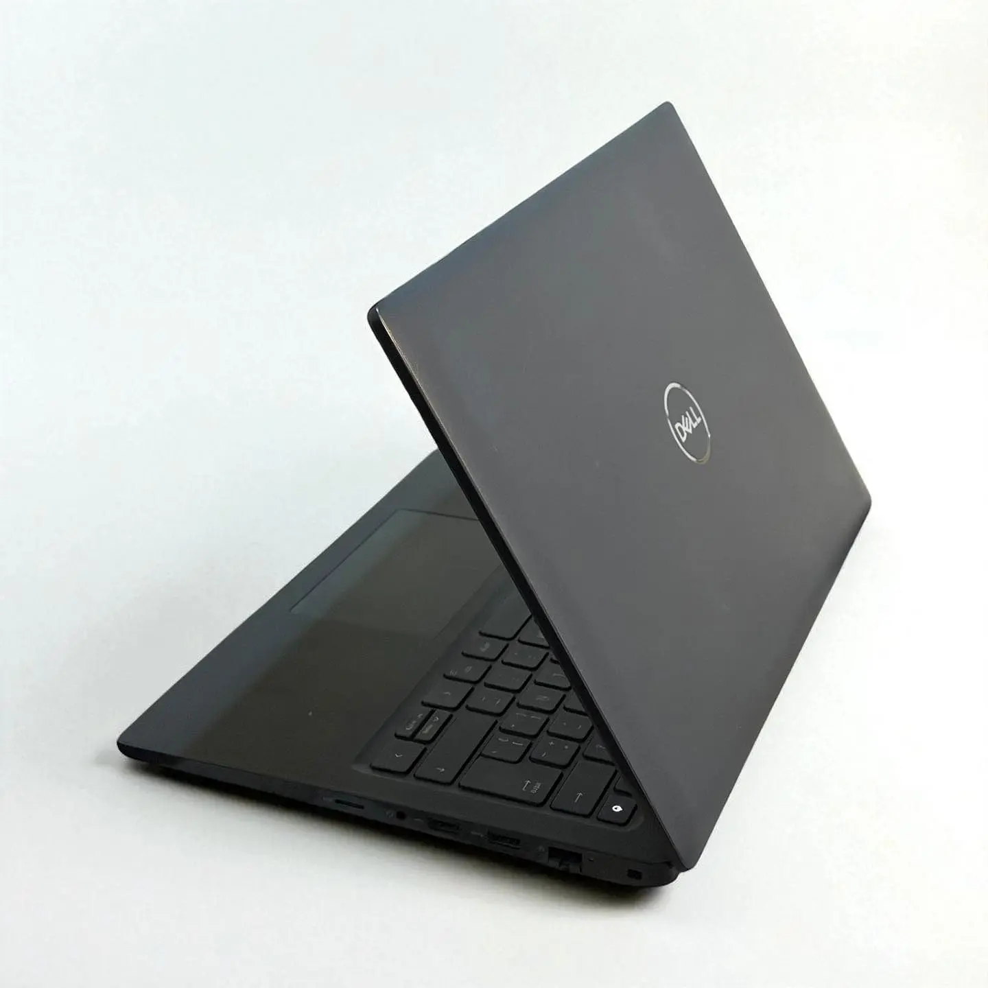 Dell latitude 3420 / i7-1165G7 / 16GB RAM / 1TB SSD / Pantalla 14 FHD 2