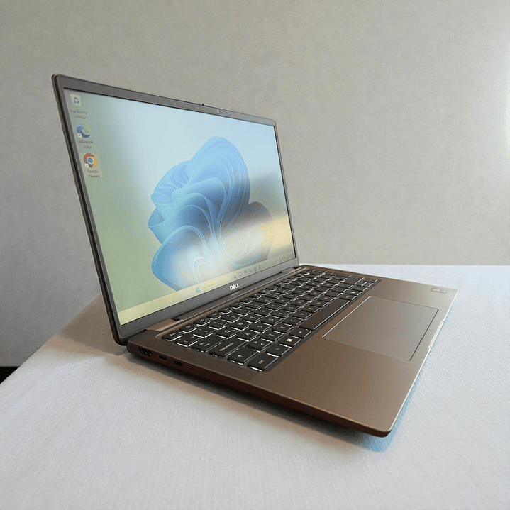 Dell latitude 7450 / Ultra 7 165U / 32GB RAM / 1TB SSD / Pantalla 14 FHD IPS 7