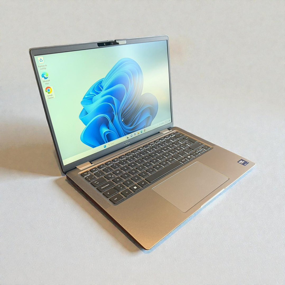 Dell latitude 7450 / Ultra 7 165U / 32GB RAM / 1TB SSD / Pantalla 14 FHD IPS 8