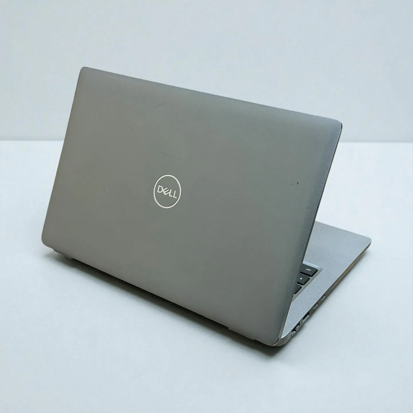 Dell latitude 5440 / i5-1335U / 16GB RAM / 512GB SSD / Pantalla 14 FHD  2