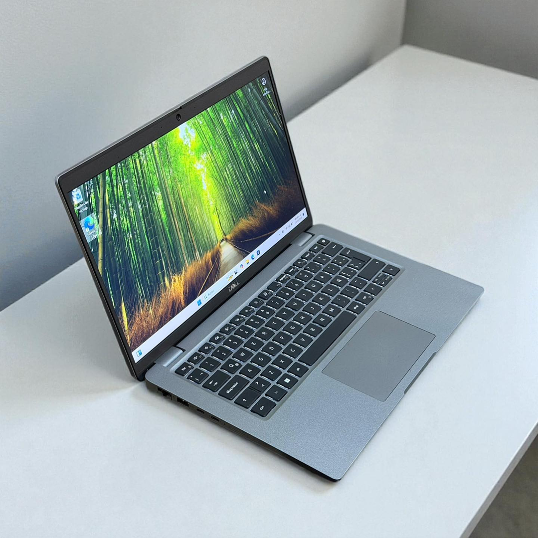 Dell latitude 5440 / i5-1335U / 16GB RAM / 512GB SSD / Pantalla 14 FHD  5