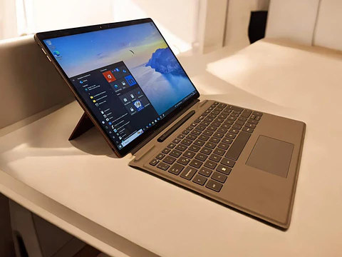 Dell Latitude 7320 Detachable 2 en 1 / i5-1135G7 / 16GB RAM / 512GB SSD / Pantalla 13 Convertible TOUCH