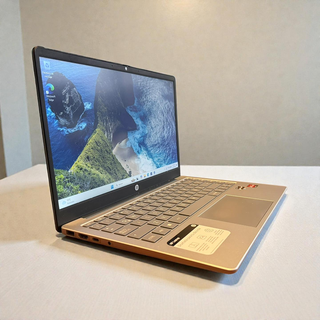 HP 14 EM / Ryzen 3 7320U / 512GB SSD / 8GB RAM / Pantalla 14 FHD 4