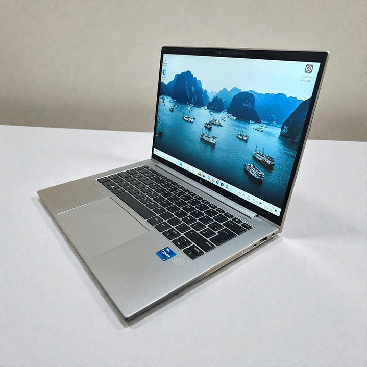 HP Elitebook 840 G10 / i7-1355U / 1TB SSD / 16GB RAM / Pantalla 14 FHD 6