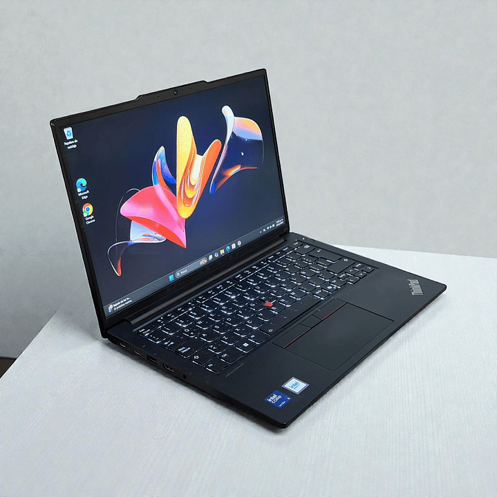 Lenovo Thinkpad E14 Gen 6 / Ultra 5 125H / 16GB RAM / 512GB SSD / Pantalla 14 FHD 3