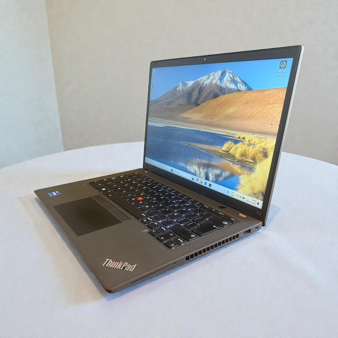Lenovo Thinkpad T14 Gen 3 / i7-1255U / 32GB RAM / 512GB SSD / Pantalla 14 FHD IPS 3