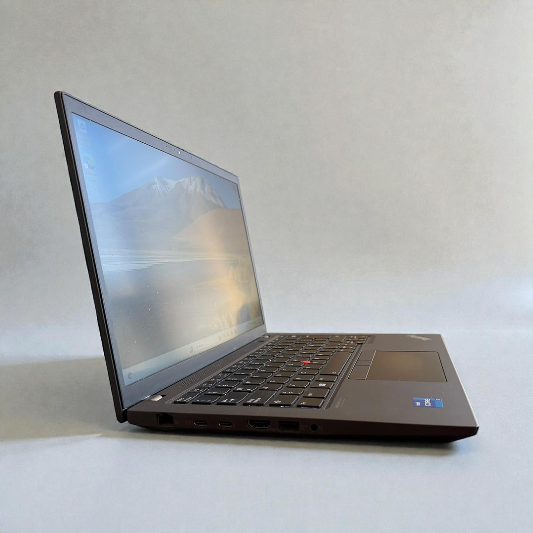 Lenovo Thinkpad T14 Gen 3 / i7-1255U / 32GB RAM / 512GB SSD / Pantalla 14 FHD IPS 6