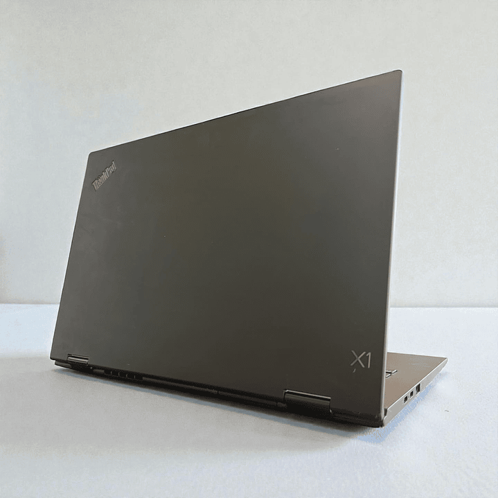 Lenovo Thinkpad X1 Yoga 3ra Gen / i7-8650U / 16GB RAM / 512GB SSD / Pantalla 14 FHD TOUCH Convertible 2