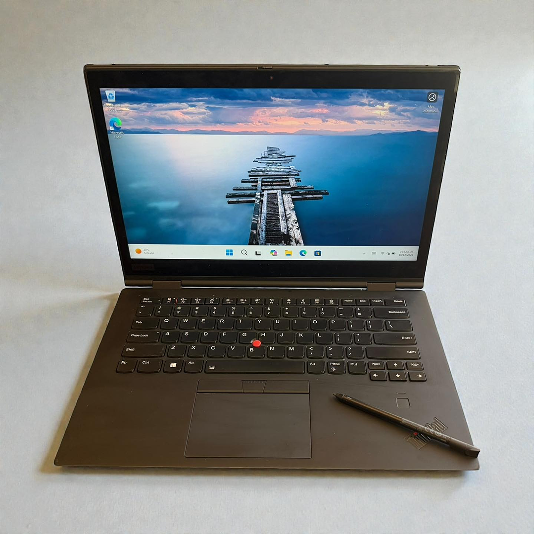 Lenovo Thinkpad X1 Yoga 3ra Gen / i7-8650U / 16GB RAM / 512GB SSD / Pantalla 14 FHD TOUCH Convertible 3
