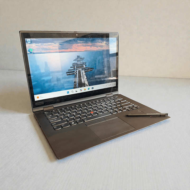 Lenovo Thinkpad X1 Yoga 3ra Gen / i7-8650U / 16GB RAM / 512GB SSD / Pantalla 14 FHD TOUCH Convertible 4