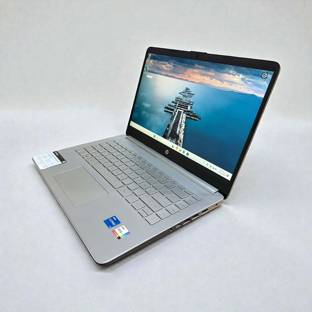 HP 14 DQ / i5-1235U / 512GB SSD / 8GB RAM / Pantalla 14 FHD 2
