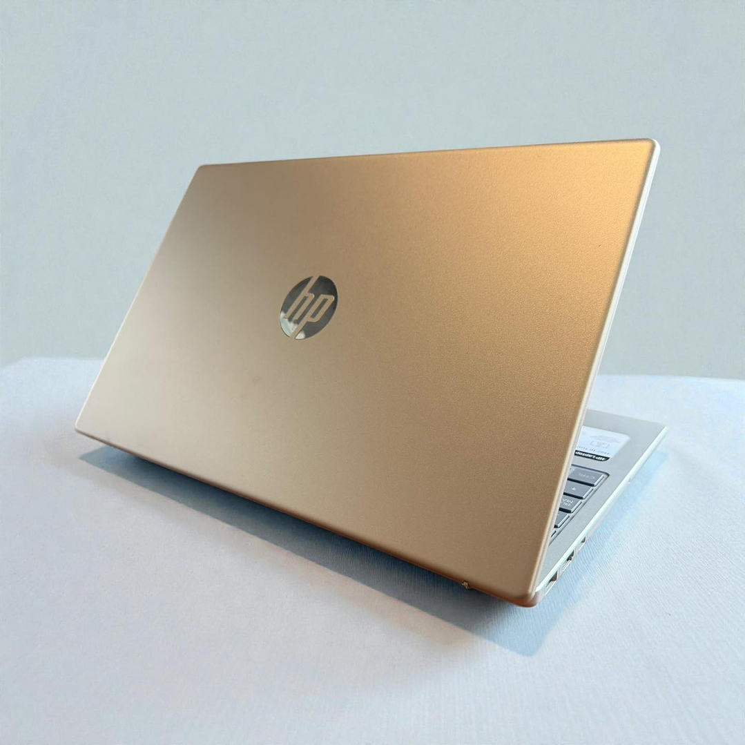 HP 15 FD009LA / Intel Core i3-N305 / 8GB RAM / 256GB SSD / Pantalla 15,6 FHD 2