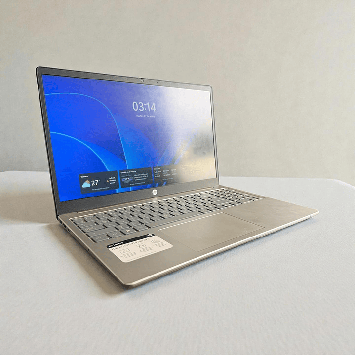 HP 15 FD009LA / Intel Core i3-N305 / 8GB RAM / 256GB SSD / Pantalla 15,6 FHD 3