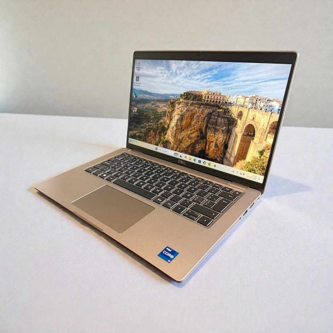 Dell latitude 5440 / i7-1355U / 16GB RAM / 256GB SSD / Pantalla 14 FHD 5