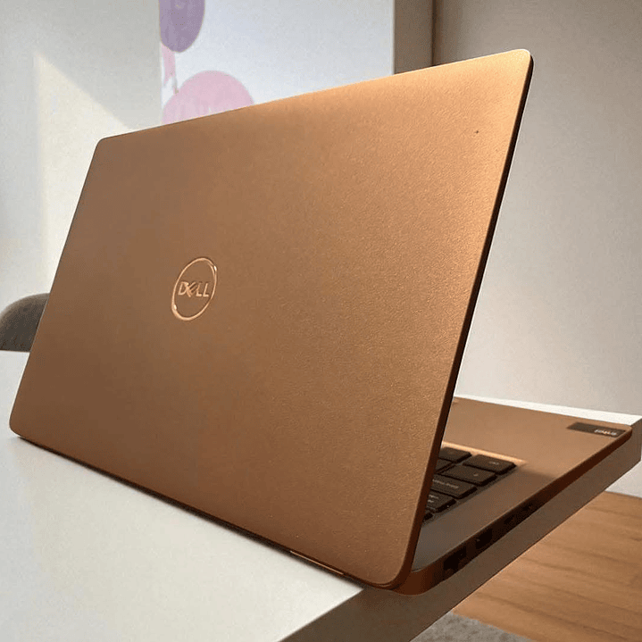 Dell latitude 5450 / Ultra 5 135H / 16GB RAM / 512GB SSD / Pantalla 14 FHD 3