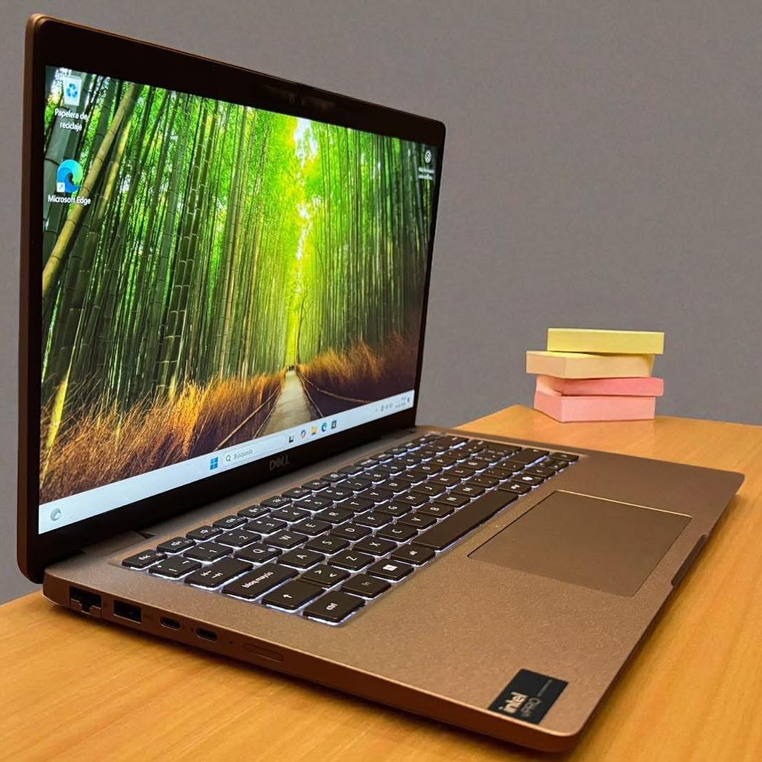 Dell latitude 5450 / Ultra 5 135H / 16GB RAM / 512GB SSD / Pantalla 14 FHD 5