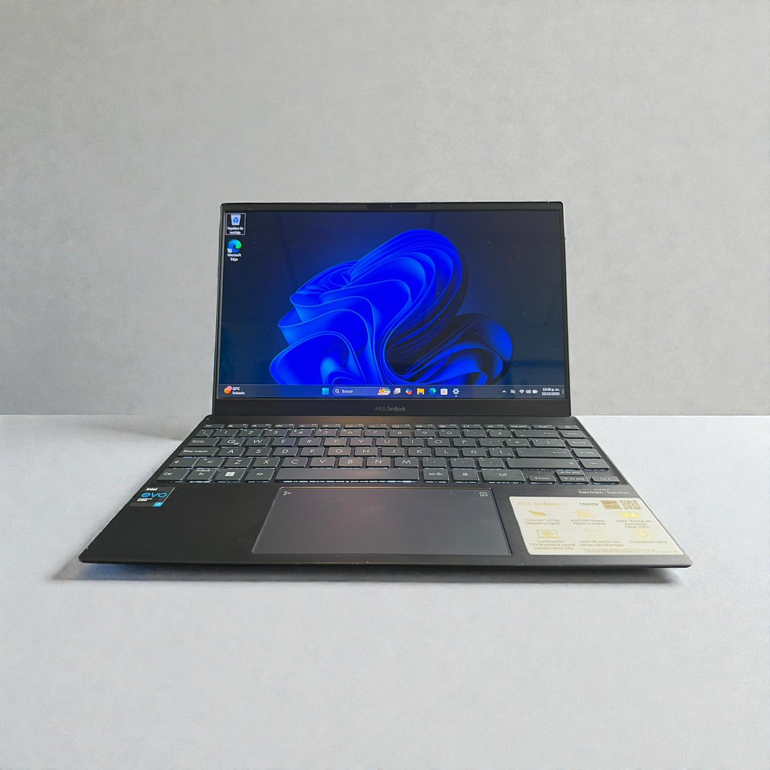 Asus Zenbook 13 Oled UX325 / Intel i7-1165G7 / 16GB RAM / 512GB SSD / Pantalla 13,3 OLED FHD 4