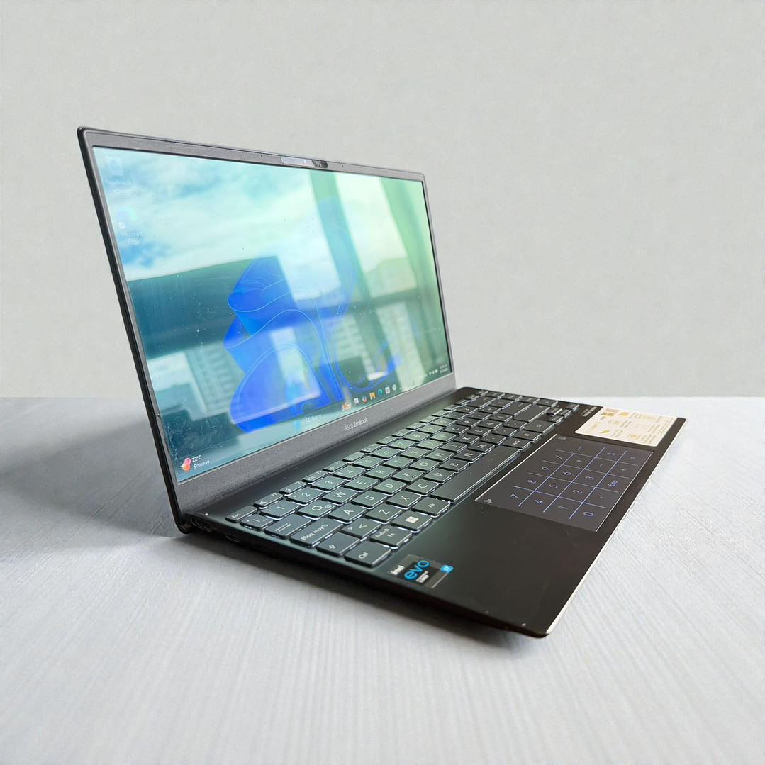 Asus Zenbook 13 Oled UX325 / Intel i7-1165G7 / 16GB RAM / 512GB SSD / Pantalla 13,3 OLED FHD 5