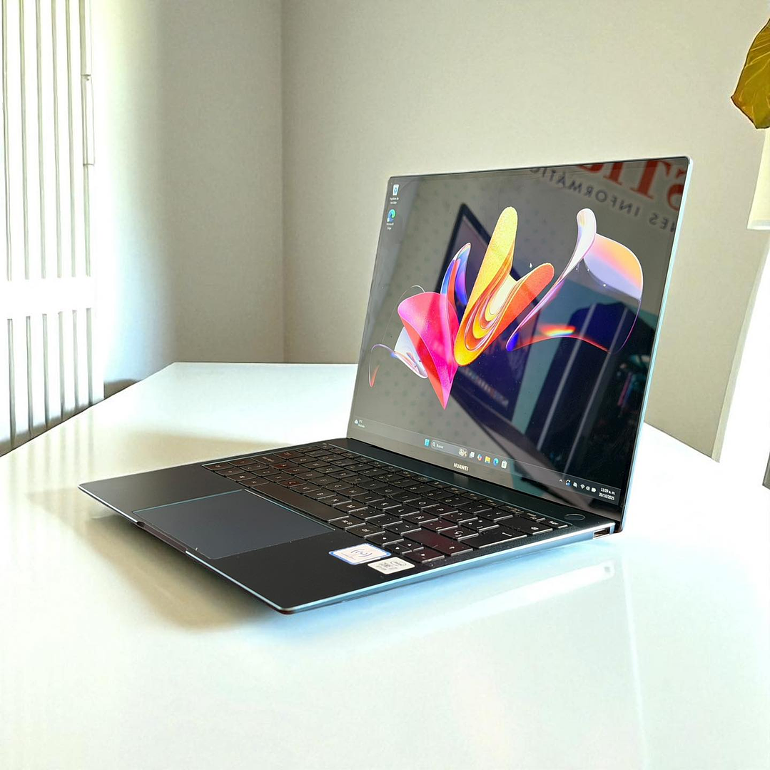 Huawei Matebook X Pro / i7-10510U / Nvidia MX250 / 1TB SSD / 16GB RAM / Pantalla 13,9 FHD TOUCH 6