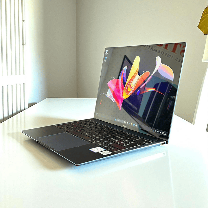 Huawei Matebook X Pro / i7-10510U / Nvidia MX250 / 1TB SSD / 16GB RAM / Pantalla 13,9 FHD TOUCH 6