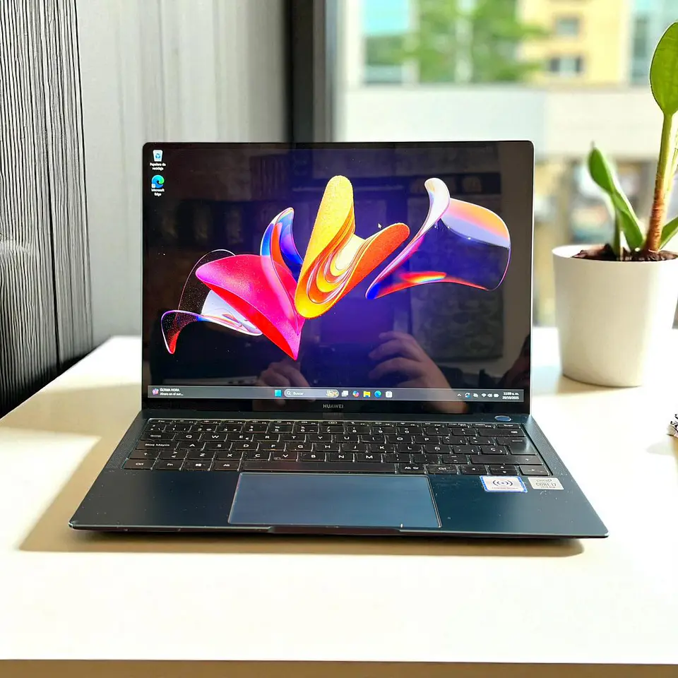 Huawei Matebook X Pro / i7-10510U / Nvidia MX250 / 1TB SSD / 16GB RAM / Pantalla 13,9 FHD TOUCH 1