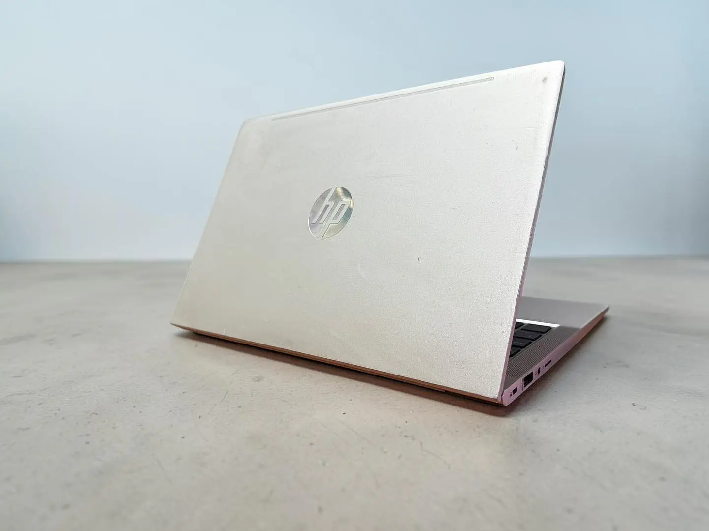 HP Probook 430 G8 / i5-1135G7 / 16GB RAM / 256GB SSD / Pantalla 13,3 HD 2