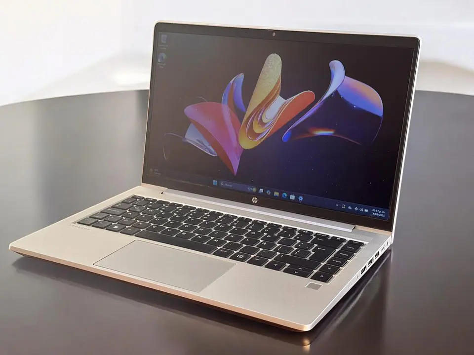 HP Probook 445 G10 / AMD Ryzen 7 7730U / 16GB RAM / 512GB SSD / Pantalla 14 HD 3