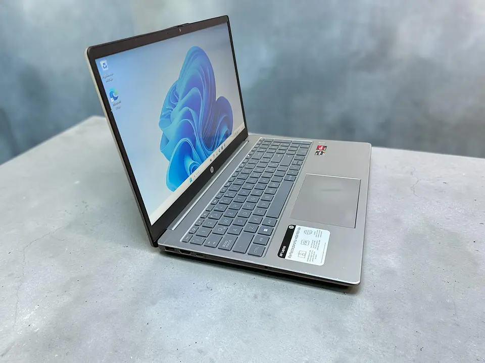 HP 15 FC022LA / Ryzen 7 7730U / 16GB RAM / 512GB SSD / Pantalla 15,6 FHD 5