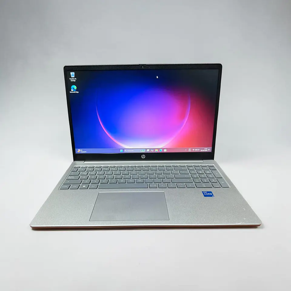 HP 15 fd0048la / i5-1235U / 512GB SSD / 8GB RAM / Pantalla 15,6 HD 1