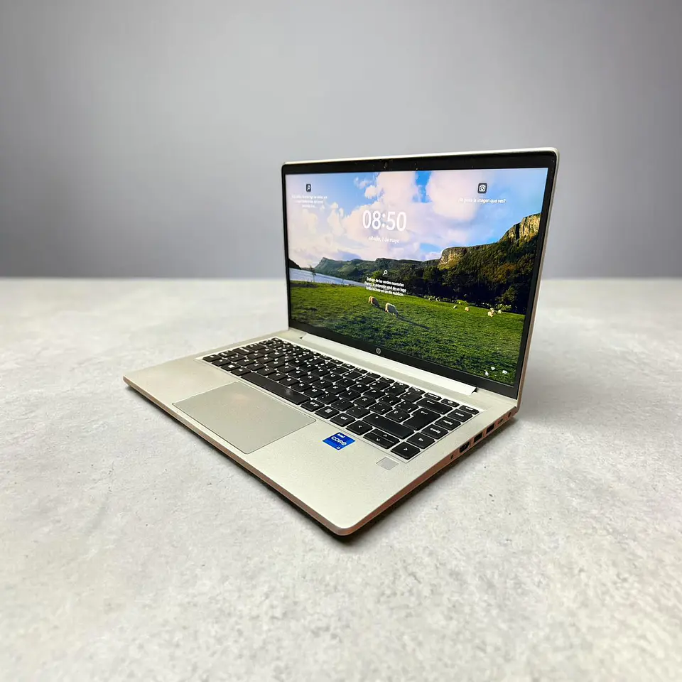 HP Probook 440 G8 / i7-1165G7 / 16GB RAM / 512GB SSD / Pantalla 14 FHD 4