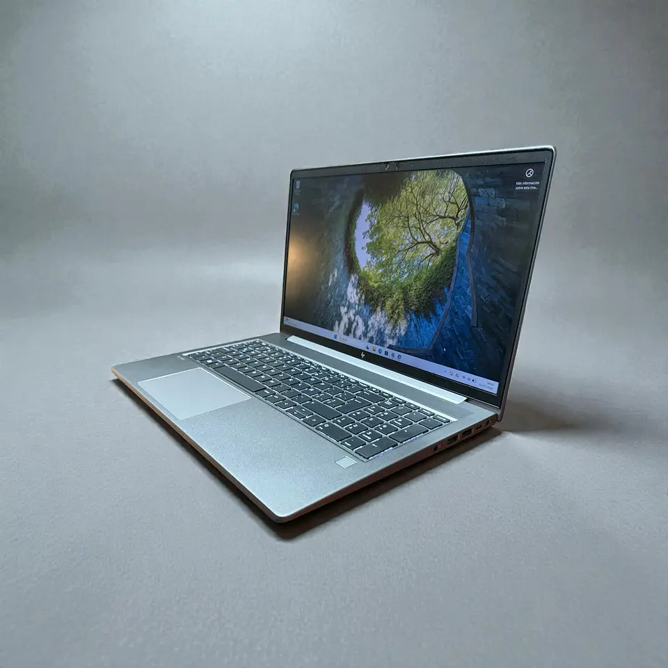 HP Zbook Power G7 / i7-10750H / 1TB SSD / Nvidia Quadro P620 / 16GB RAM / Pantalla 15,6 FHD 2