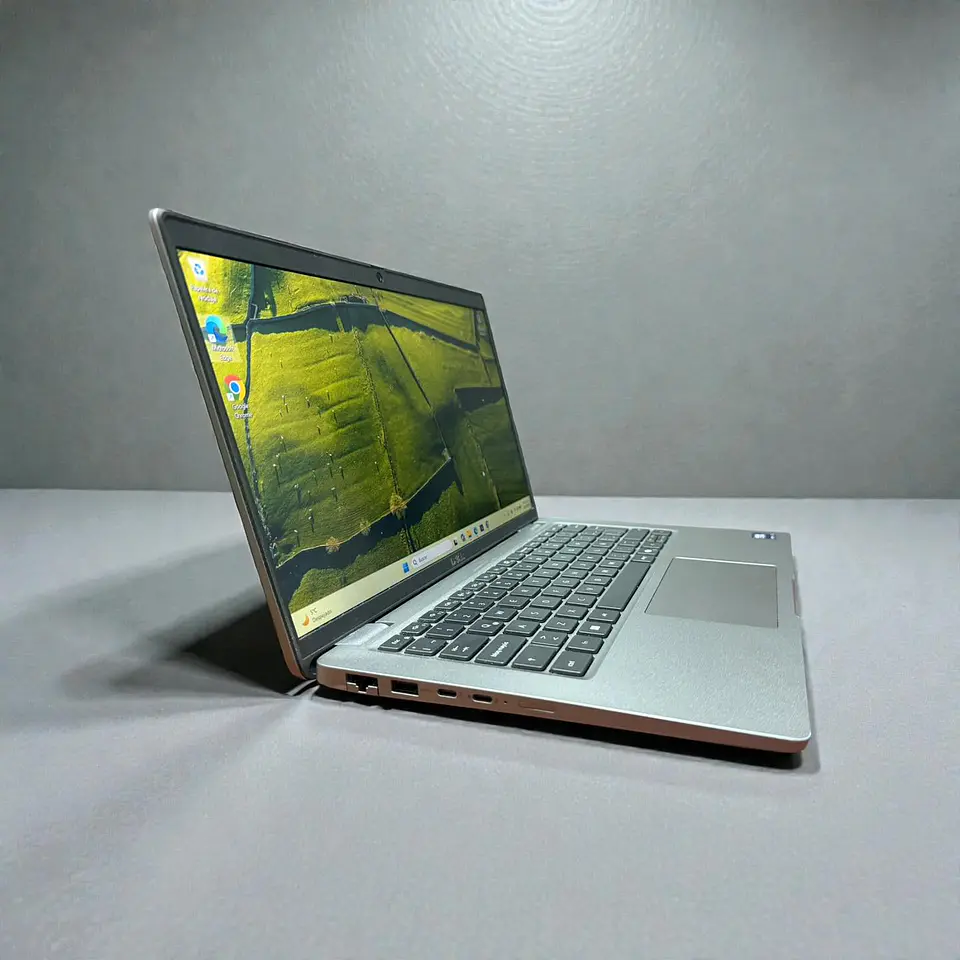 Dell latitude 5450 / Ultra 5 125U / 16GB RAM / 512GB SSD / Pantalla 14 FHD 2