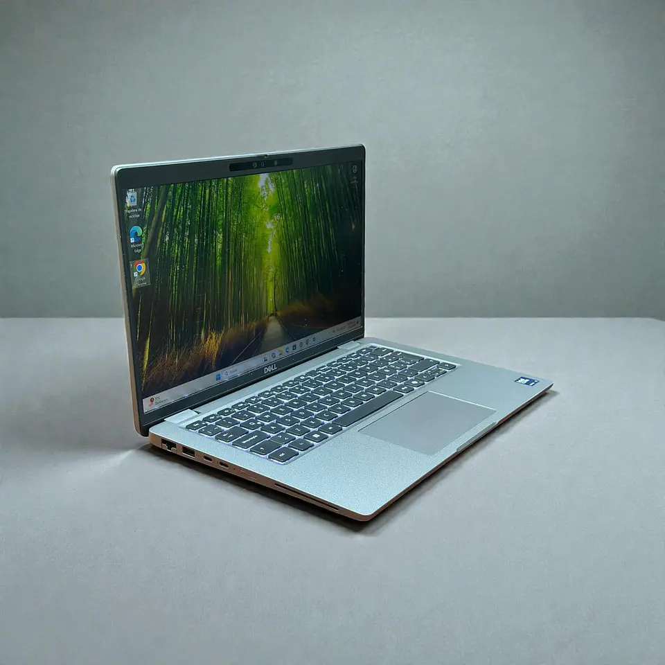 Dell latitude 5450 / Ultra 5 135U / 32GB RAM / 512GB SSD / Pantalla 14 FHD 8