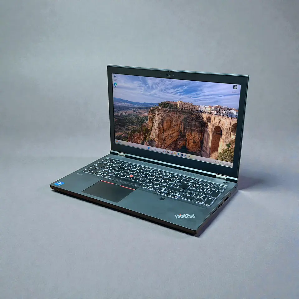 Lenovo Thinkpad T15g Gen 2 / i7-11800H / Nvidia RTX 3080 (16GB) / 24GB RAM / 512GB SSD 6