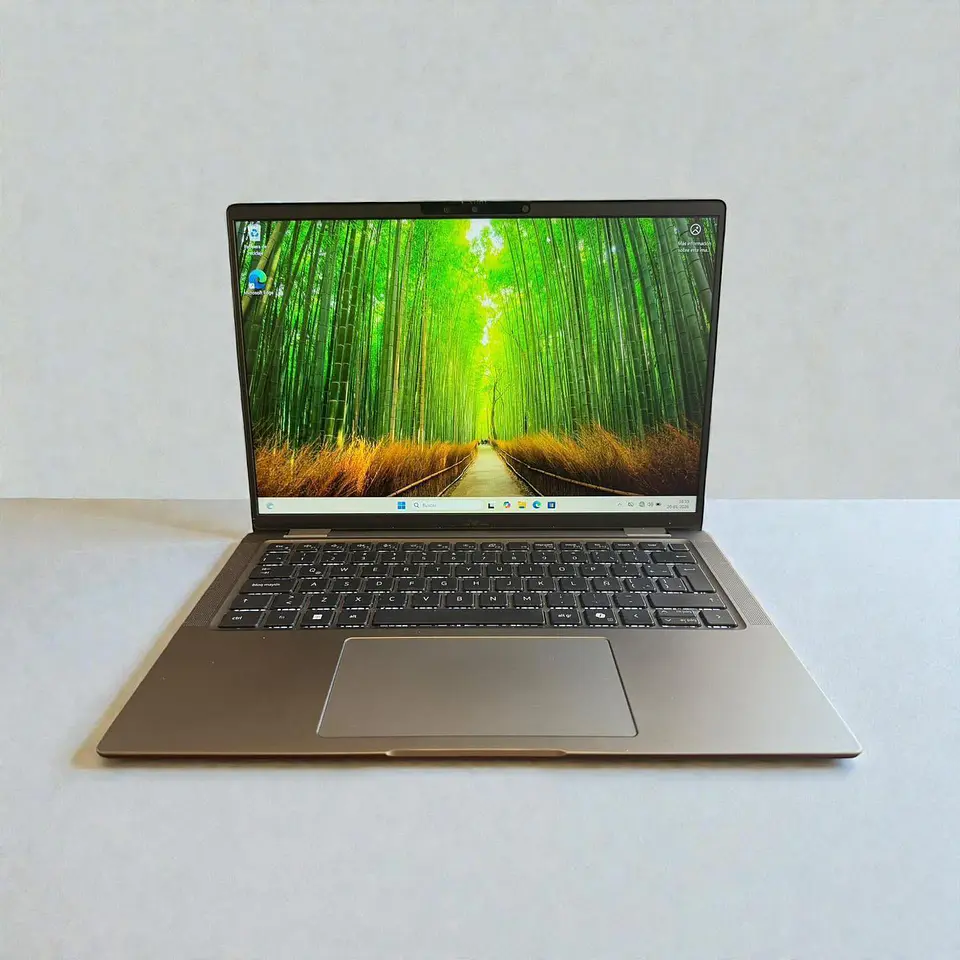 Dell latitude 7450 / Ultra 5 135U / Pantalla 14 FHD / 16GB RAM / 512GB SSD 4