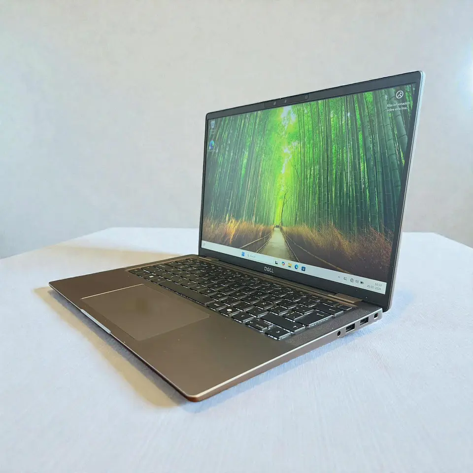 Dell latitude 7450 / Ultra 5 135U / Pantalla 14 FHD / 16GB RAM / 512GB SSD 5