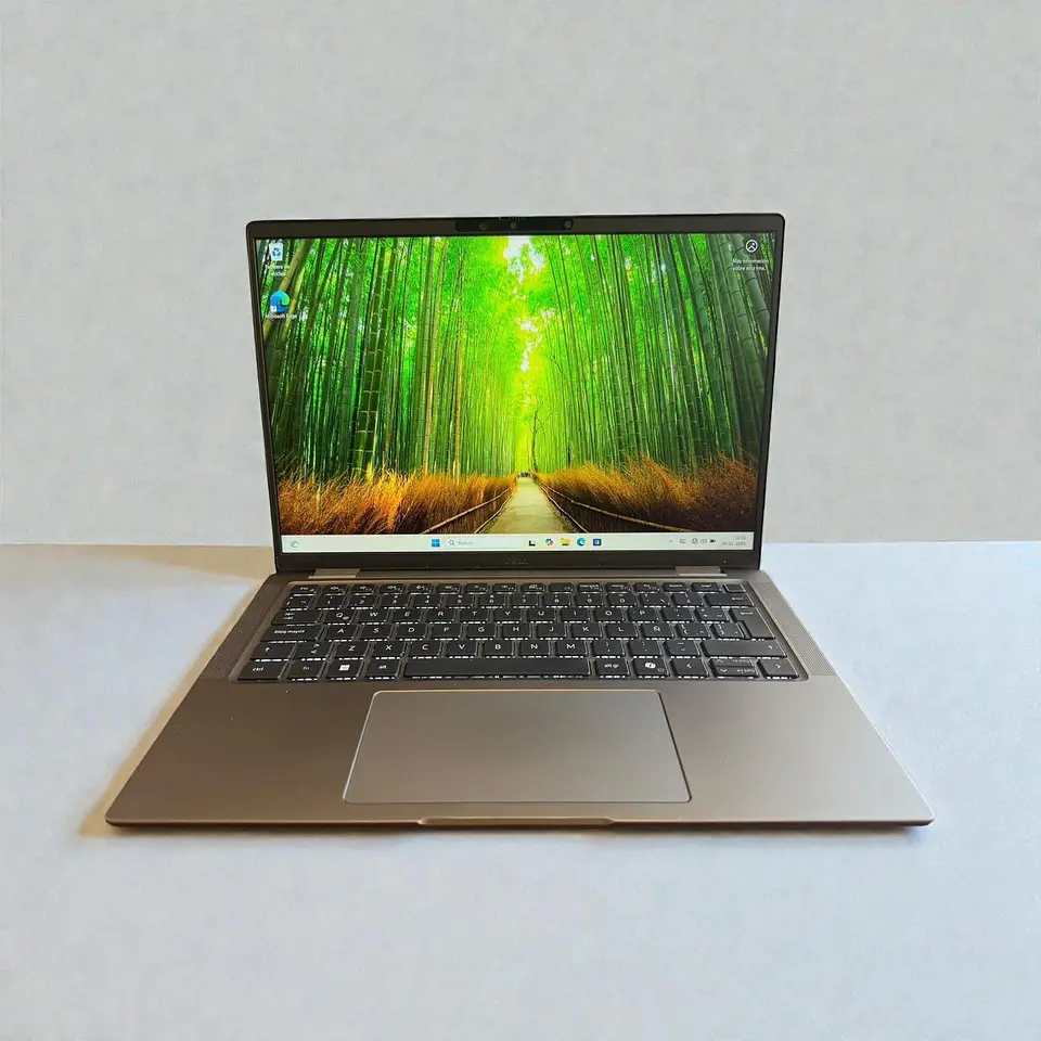 Dell latitude 7450 / Ultra 5 135U / Pantalla 14 FHD / 16GB RAM / 512GB SSD 7