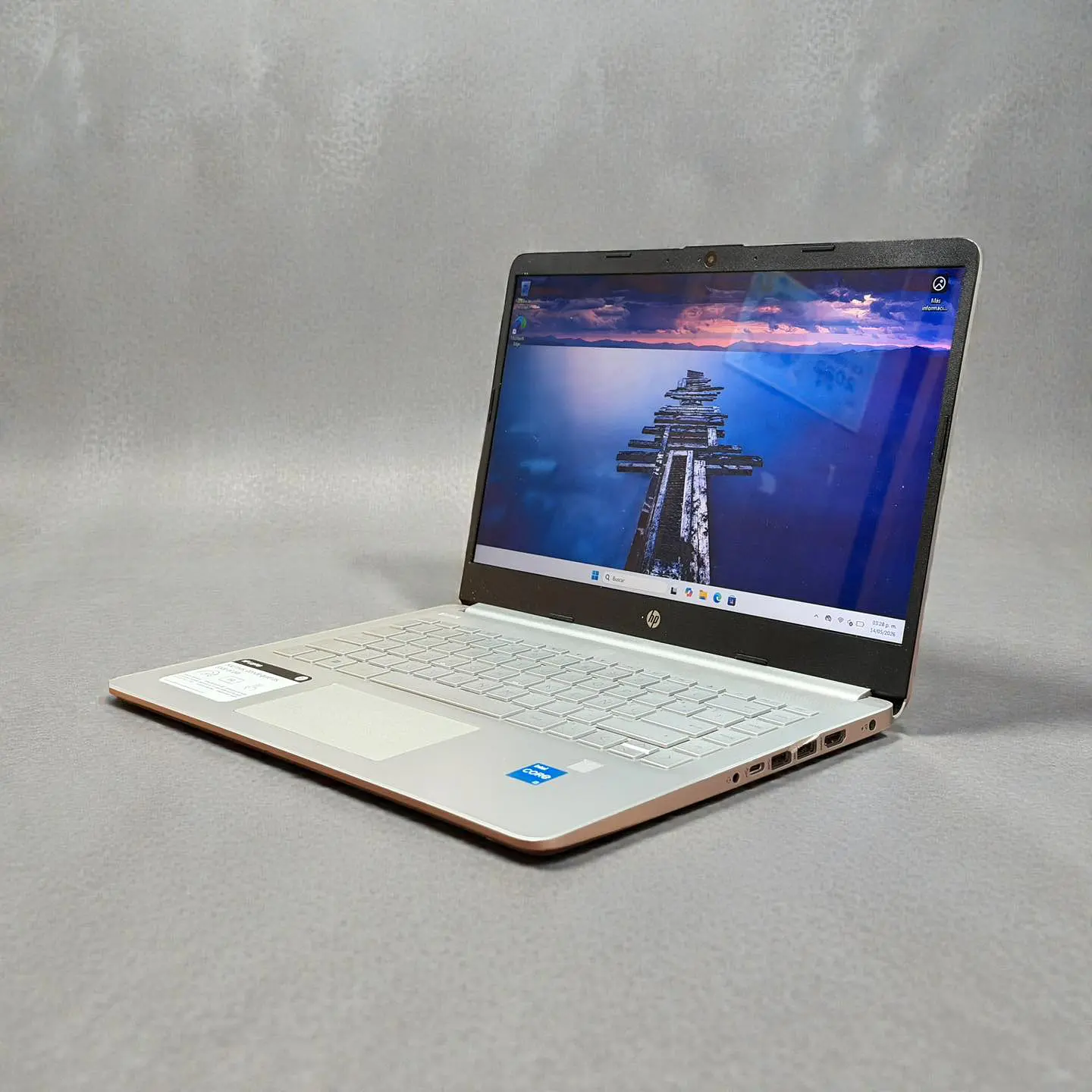 HP 14 DQ / i3-1115G4 / 8GB RAM / 256GB SSD / Pantalla 14 HD 7