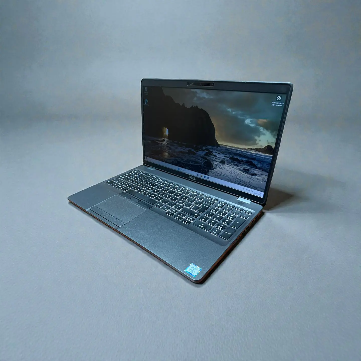 Dell latitude 5500 / i5-8365U / 8GB RAM / 256GB SSD / Pantalla 15,6 Full HD TOUCH 1