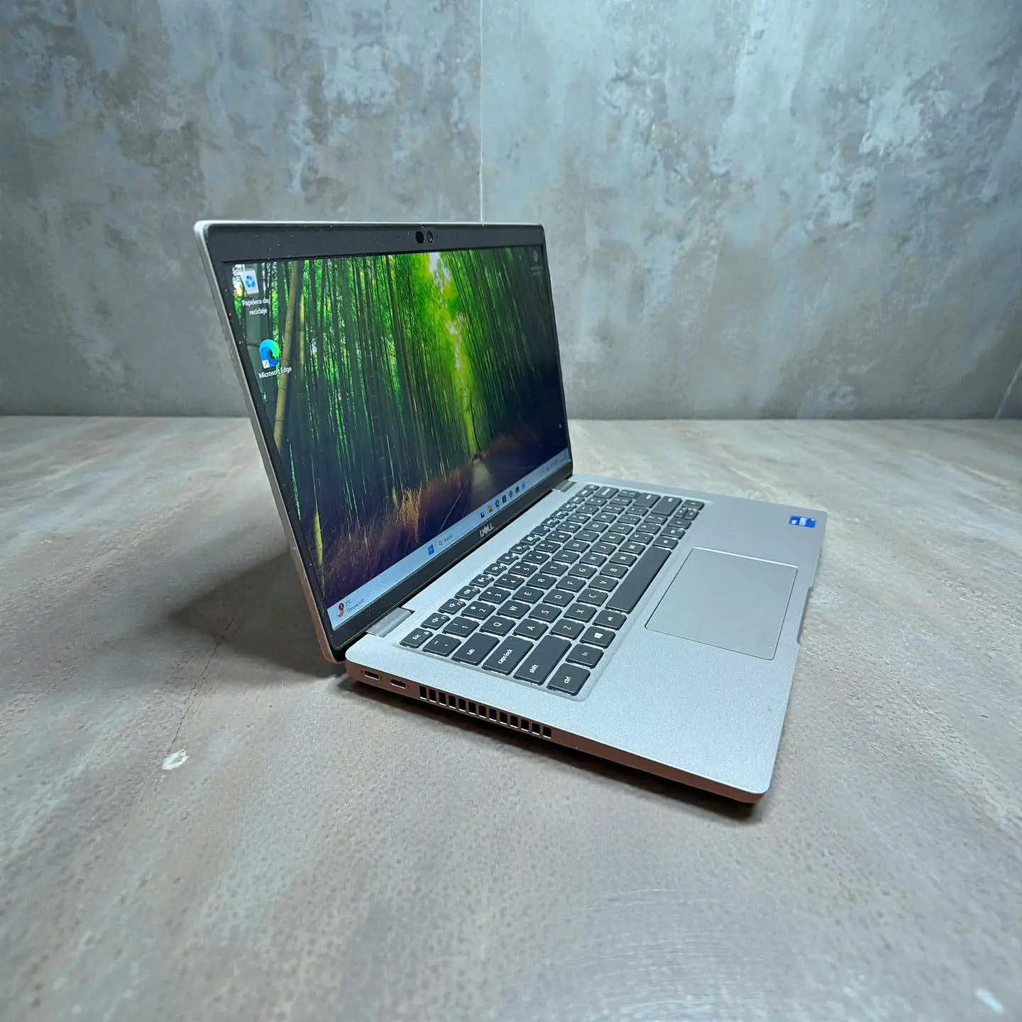 Dell latitude 5420 / i7-1165G7 / 16GB RAM / 512GB SSD / Pantalla 14 FHD TOUCH 1