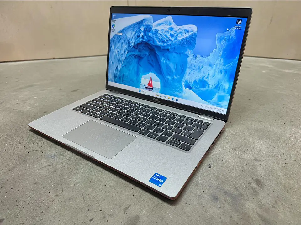 Dell latitude 5420 / i5-1135G7 / 16GB RAM / 256GB SSD / Pantalla 14 HD 5