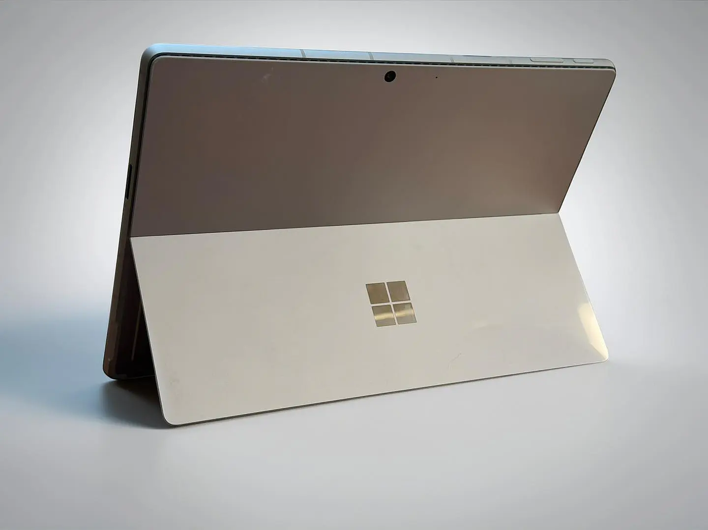 Surface 11 Pro / Snpadragon X Elite / 16GB RAM / 512G BSSD / Pantalla 13 Oled Touch y convertible 1