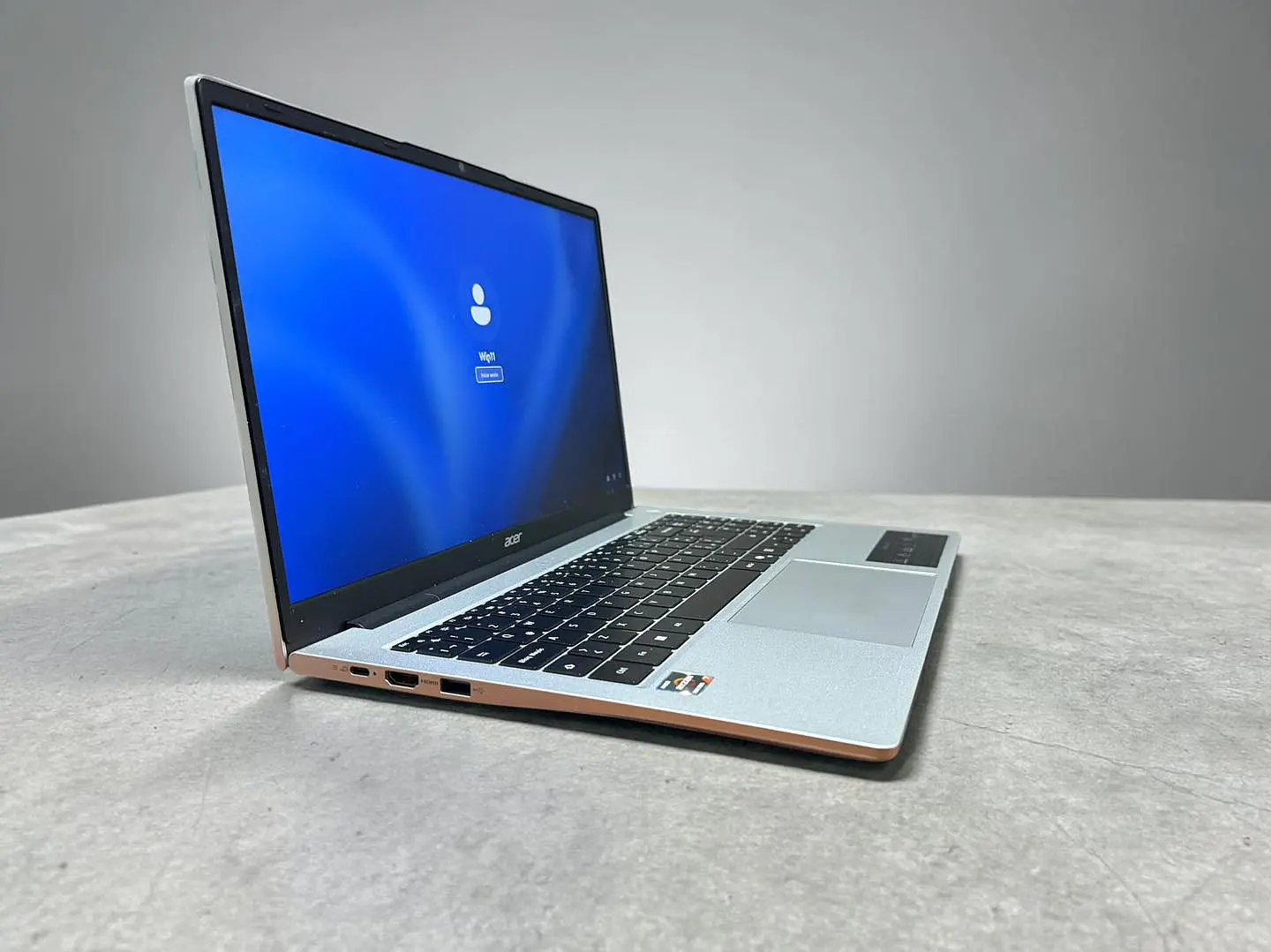 Acer Lite 15 / AMD Ryzen 7 5825U / 32GB RAM / Pantalla 15,6 FHD / 512GB SSD 3