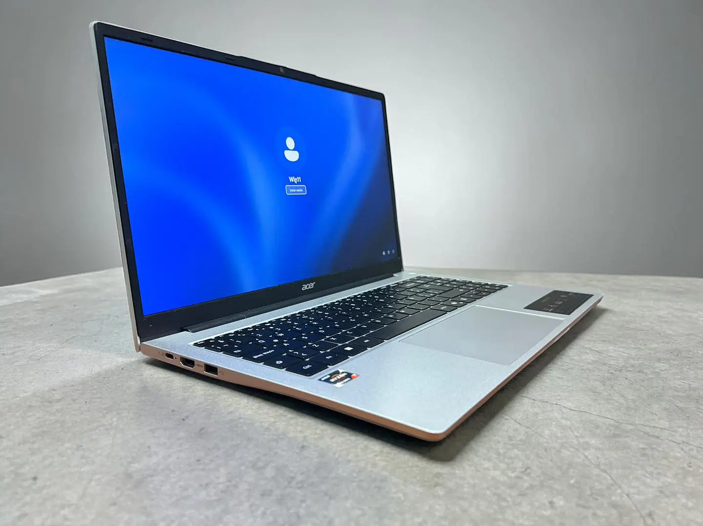 Acer Lite 15 / AMD Ryzen 7 5825U / 32GB RAM / Pantalla 15,6 FHD / 512GB SSD 7