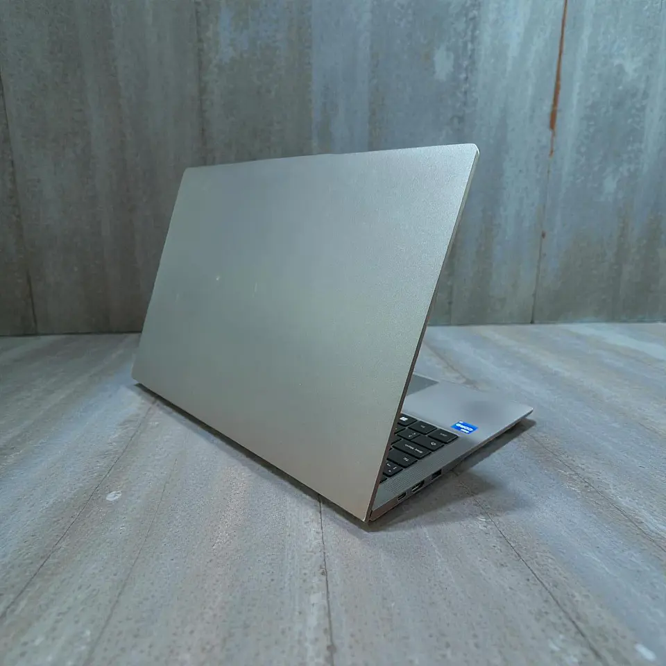 Acer Lite 16 / i7-1255U / 16GB RAM / 512GB SSD / Pantalla 16 FHD 2
