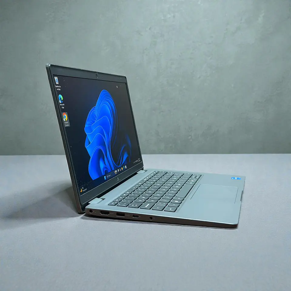 Dell latitude 3450 / i3-1315U / 16GB RAM / 512GB SSD / Pantalla 14 FHD 3