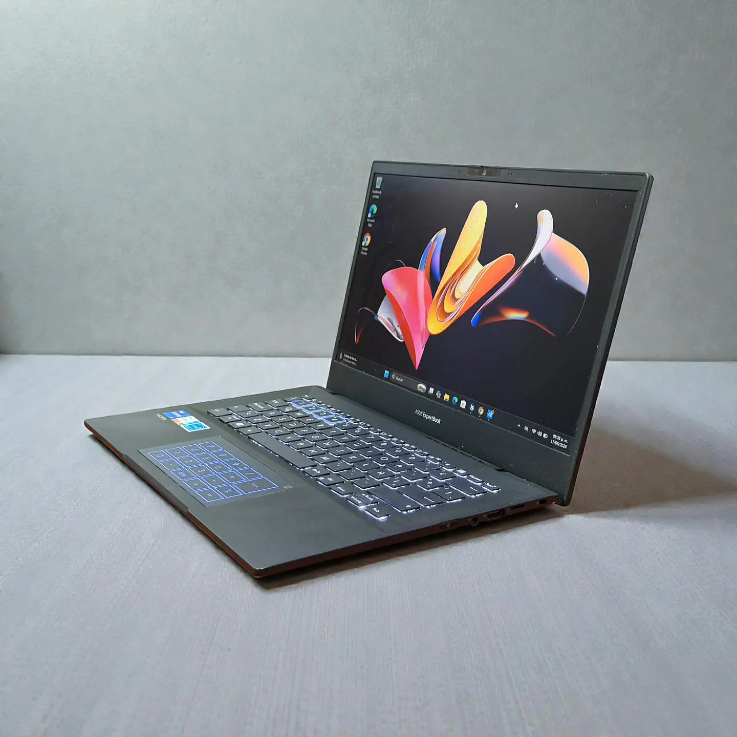 Asus Xpertbook B5402CBA / i7-1260P / 32GB RAM / 1TB SSD / Pantalla 14 Full HD IPS 4
