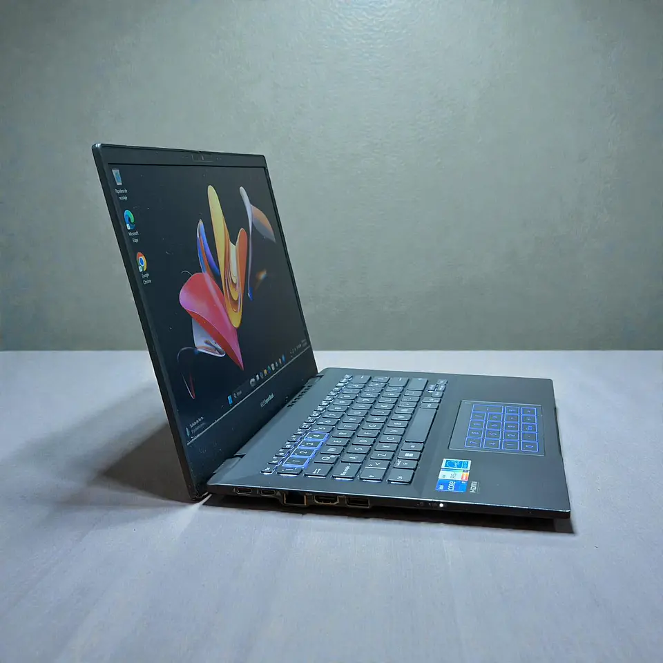 Asus Xpertbook B5402CBA / i7-1260P / 32GB RAM / 1TB SSD / Pantalla 14 Full HD IPS 7