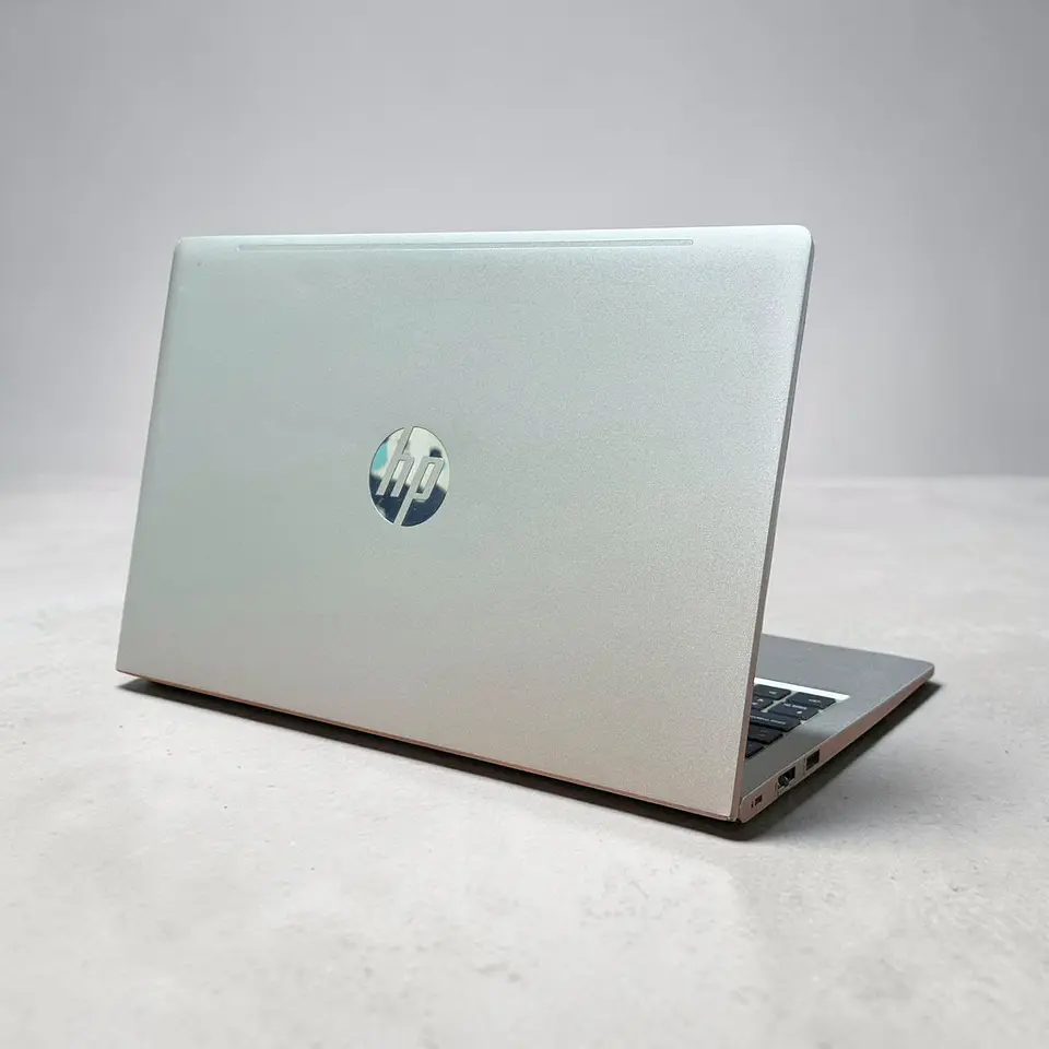 HP Probook 445 G9 / Ryzen 7 5825U / 16GB RAM / 512GB SSD / Pantalla 14 HD 6